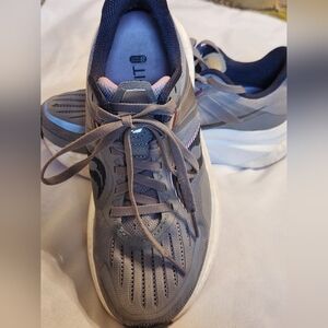 Saucony Tempus Womens 6.5 Road Running Stability Trainer Gray And White